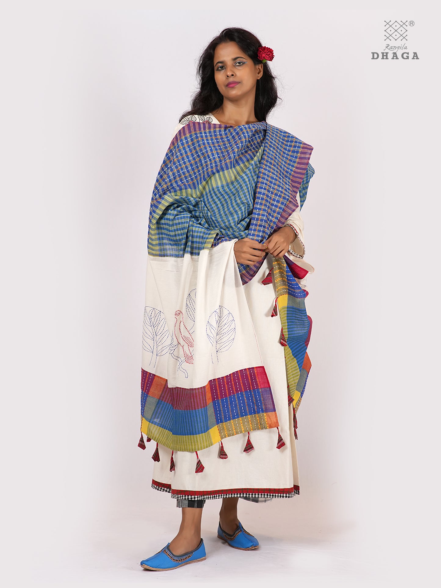 Handembroidered Kantha Stitch Handloom Gamcha Pakhi Dupatta with Tassels | Artisan Dupatta(2.5m)- GD026