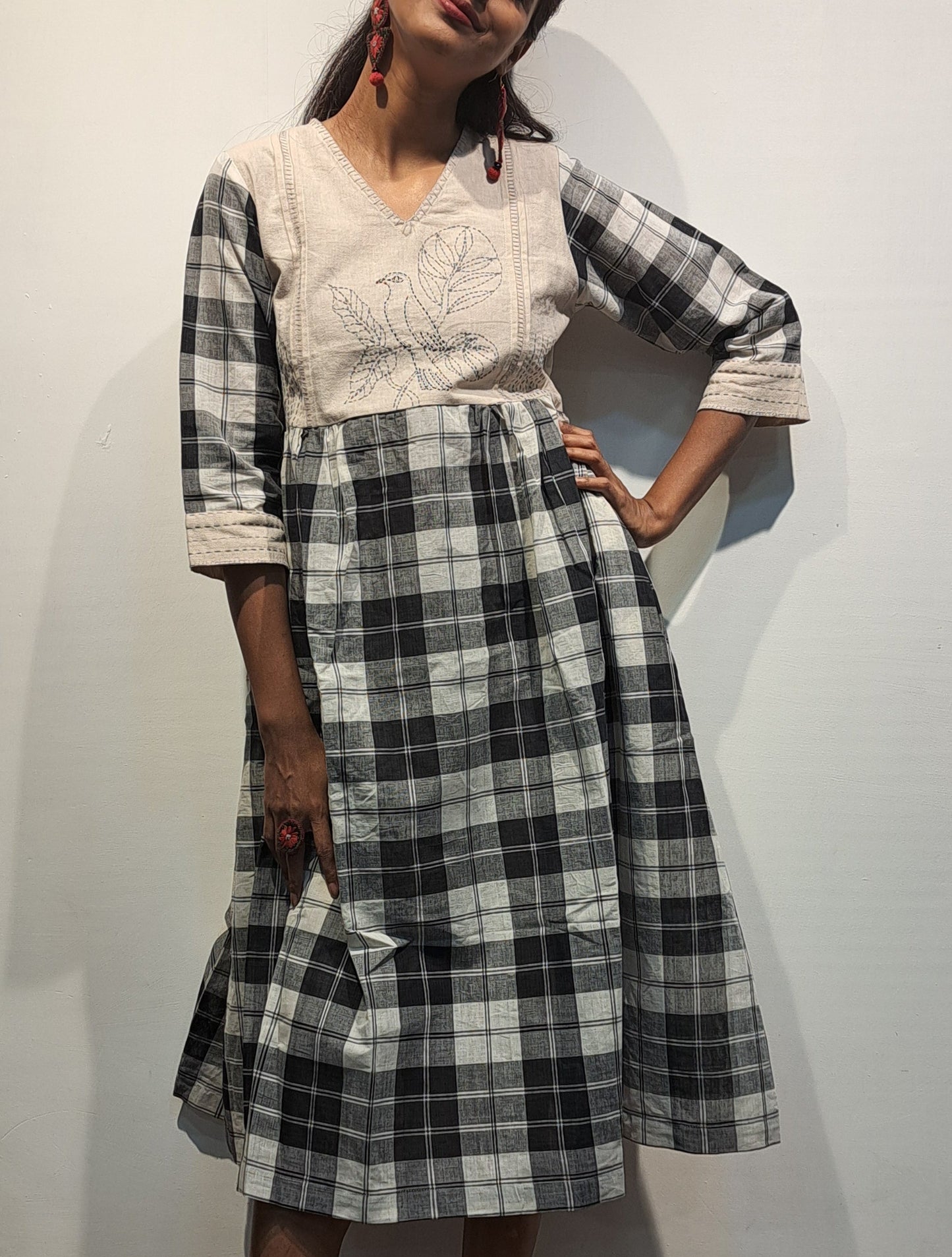 Monochrome Charm – Handloom Checkered Cotton Dress with Embroidered Bird & Pockets D43