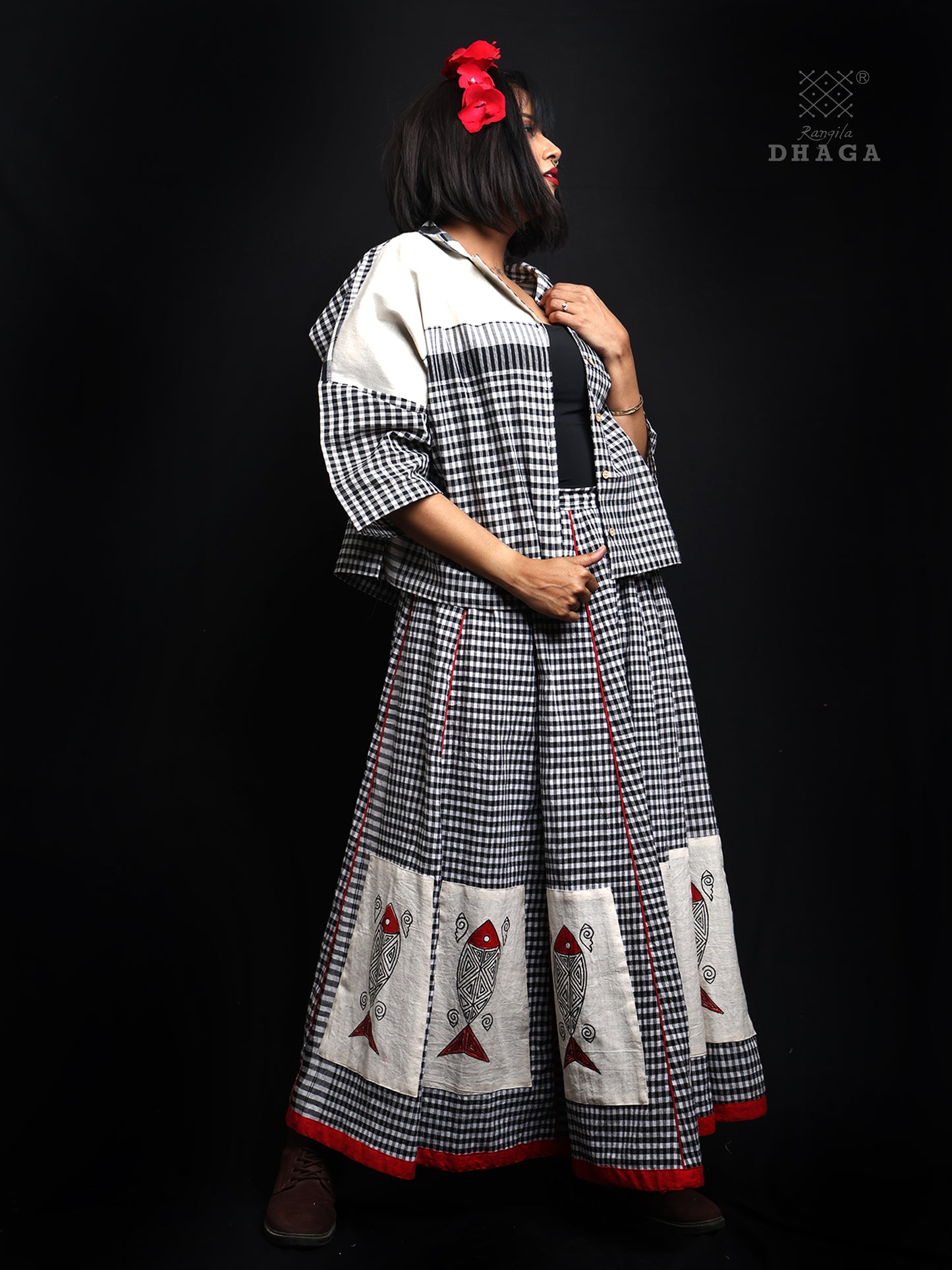 Rangila Dhaga Monochrome Check Skirt with Hand-Painted Fish Motifs
