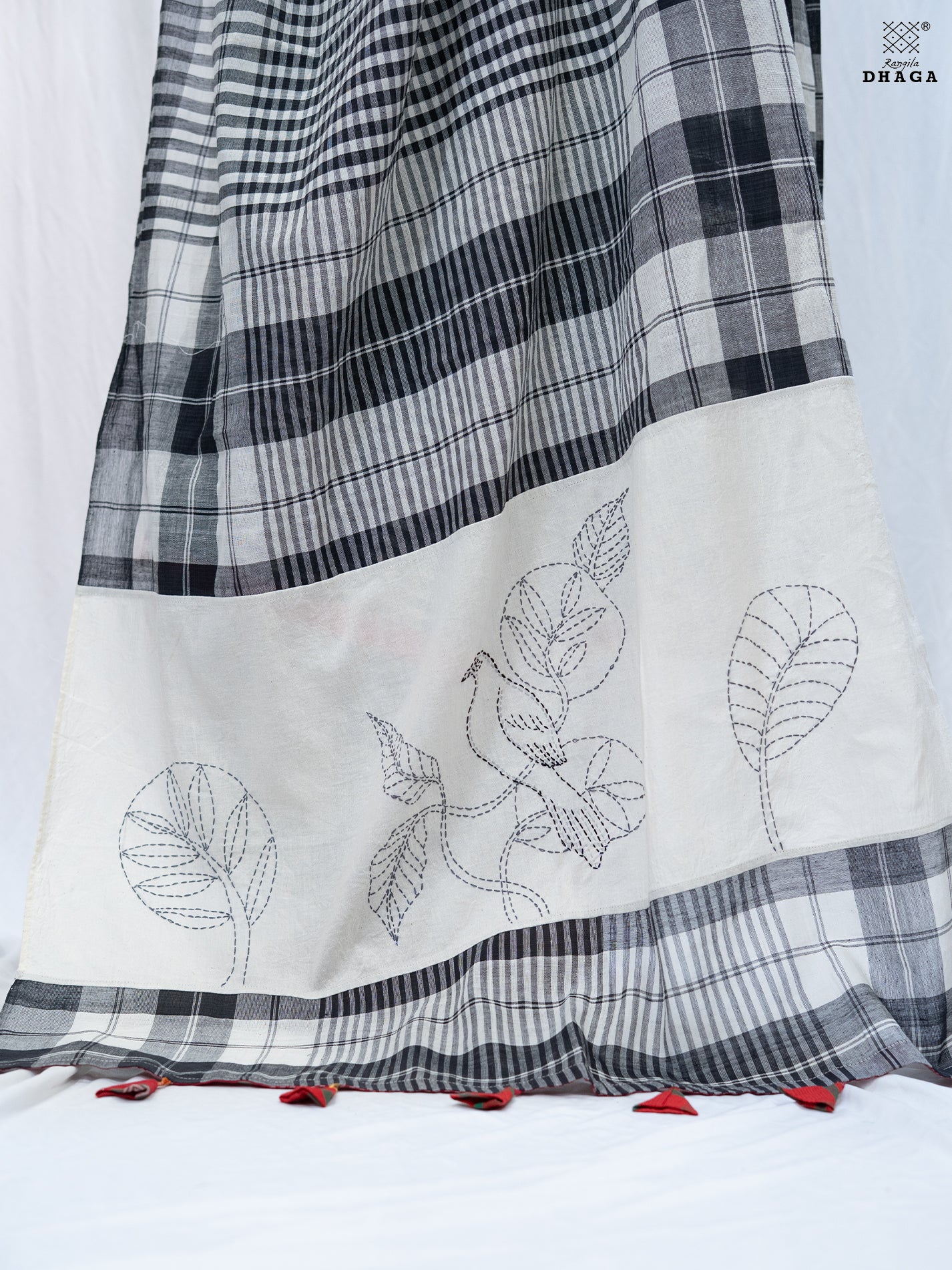 Handloom Embroidered Gamchha Cotton Dupatta – Leaf & Bird Motif DP