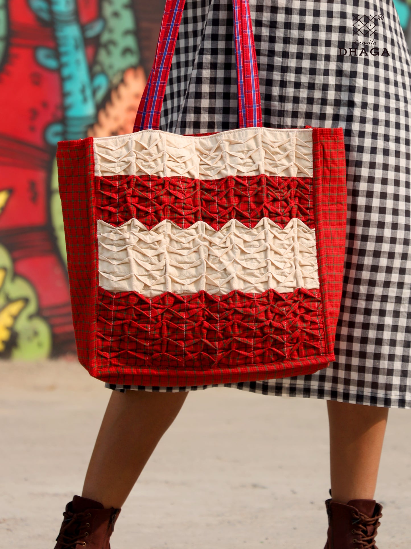 Gamcha Drapari Wrinkle Tote Bag – Handcrafted Cotton with 3 Zip Pockets Red Offwhite BAG16