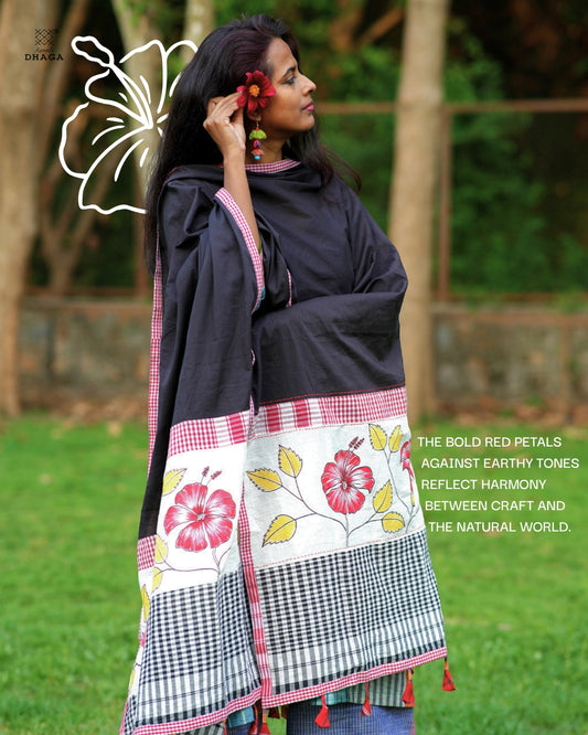 Handpainted Gamcha Patchwork Dupatta – Hibiscus Bloom with Contrast Borders & Tassels (2.5m)- GD013