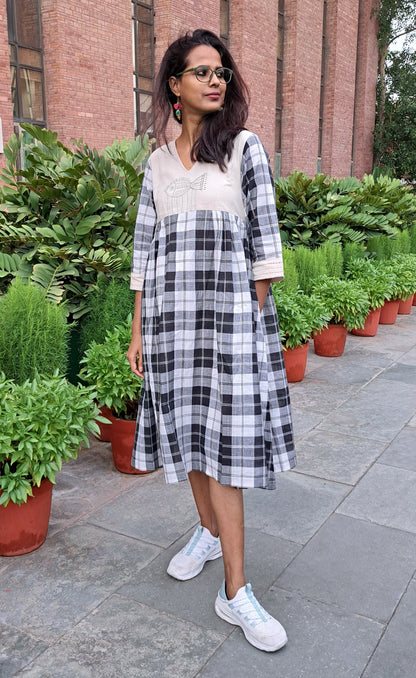 Monochrome Charm – Handloom Checkered Cotton Dress with Embroidered Fish & Pockets D42