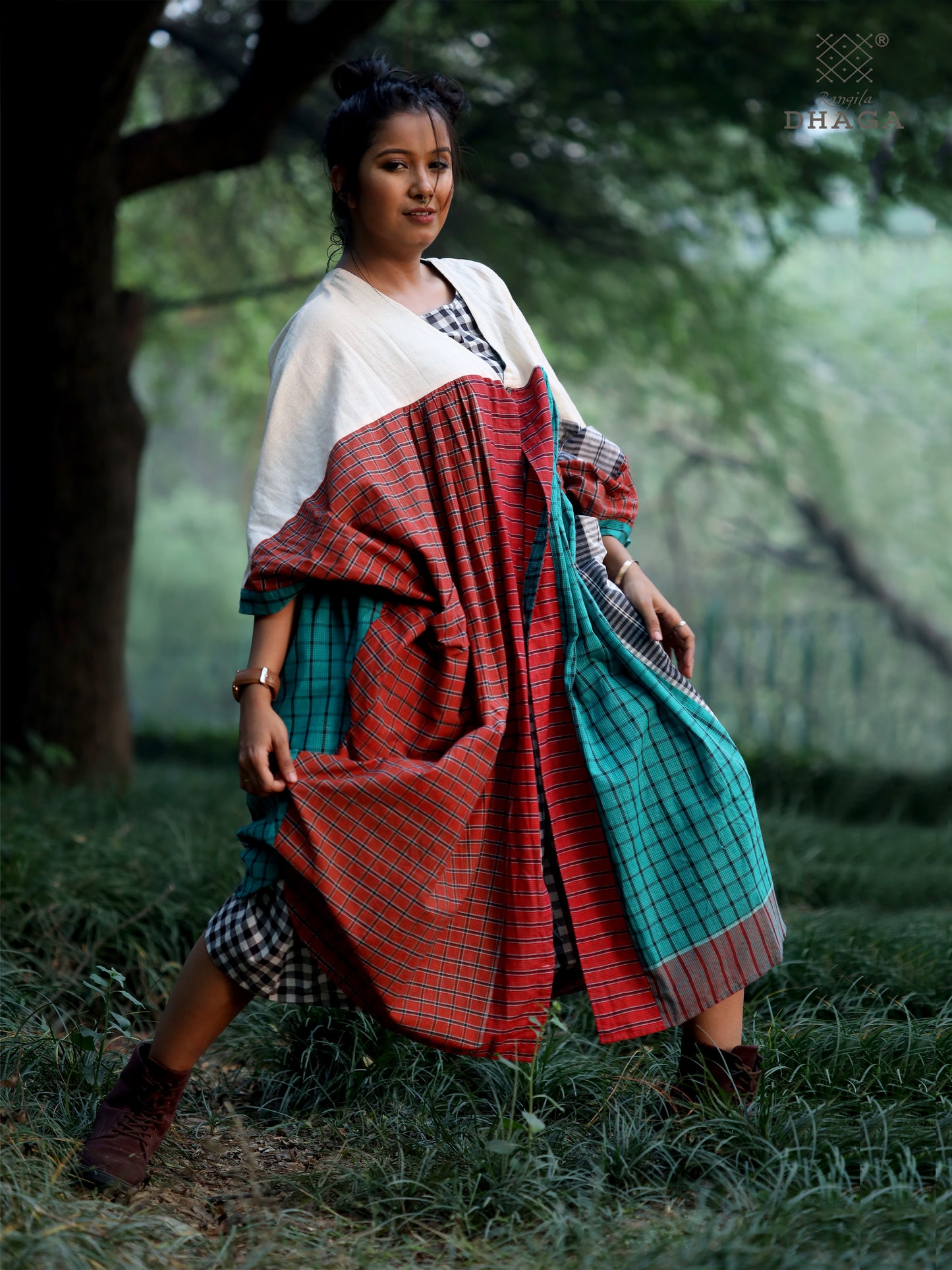 Shrug Long  Free Size  Gamcha Fashion Handloom Cotton Brown and White SHR30