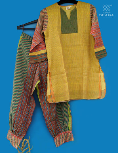 Handloom Cotton Gamcha Co-ord Set for Women – Yellow-Green Striped Kurti with Lining and Relaxed Fit Pocket Pants -CODE02