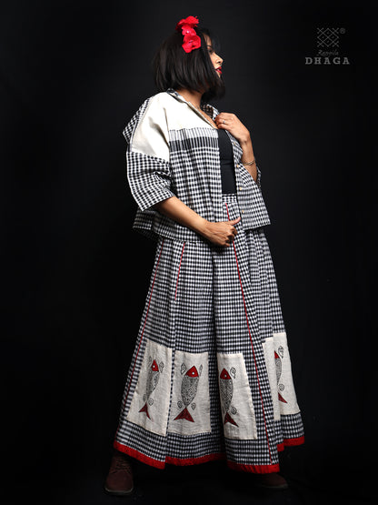 Rangila Dhaga Monochrome Check Skirt with Hand-Painted Fish Motifs