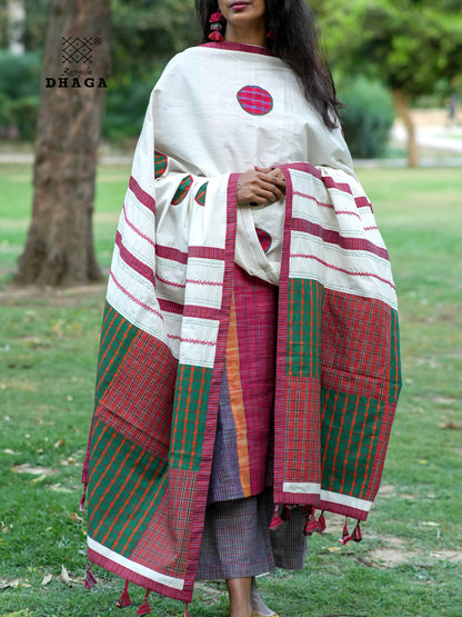 Hand Embroidered Patchwork Gamcha Dupatta in Off White & Green Checks | Artisan Crafted by Rangila Dhaga– Tassels (2.5m)- GD021