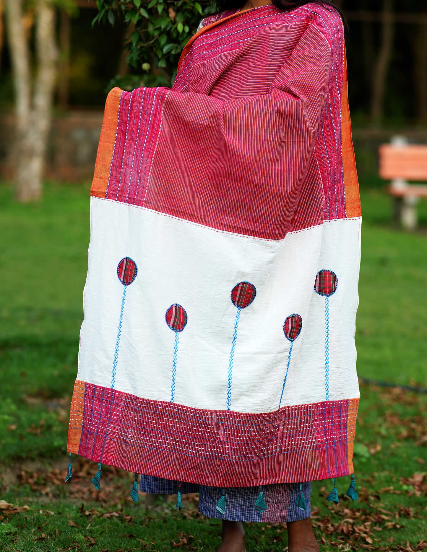 Hand Embroidered Kantha Gamcha Patchwork Dupatta with Appliqué Circle Motifs – Multicolor- Tassels (2.5m)- GD016