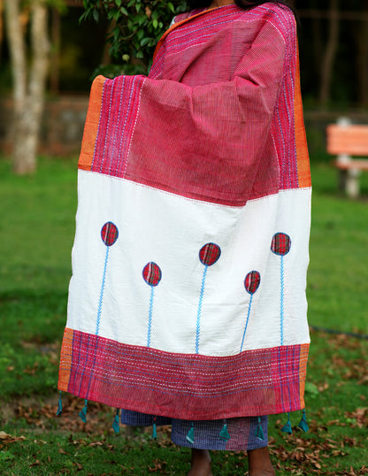Hand Embroidered Kantha Gamcha Patchwork Dupatta with Appliqué Circle Motifs – Multicolor- Tassels (2.5m)- GD016