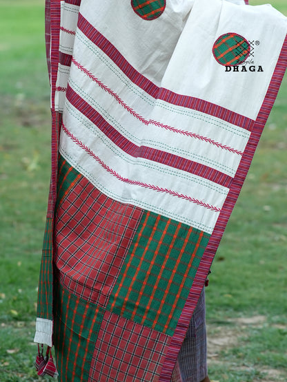 Hand Embroidered Patchwork Gamcha Dupatta in Off White & Green Checks | Artisan Crafted by Rangila Dhaga– Tassels (2.5m)- GD021