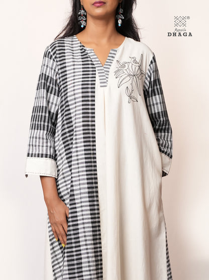 Hand-Painted Birds Handloom Gamcha Cotton Kurta & Pant Set| Rangila Dhaga K15