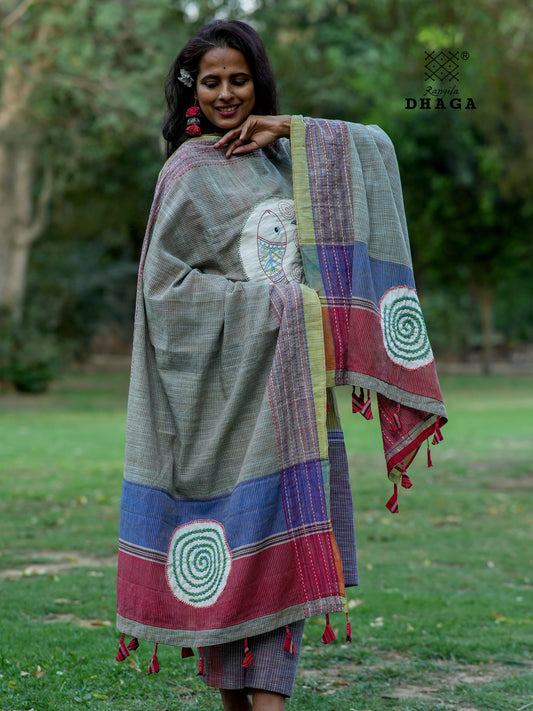 All Over Hand Embroidered Kantha Gamcha Patchwork Dupatta with Appliqué Circle with Fish Motifs – Multicolor- Tassels (2.5m)- GD020