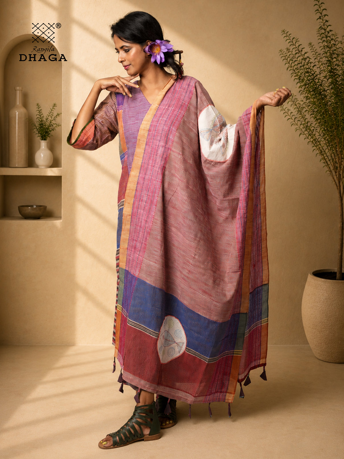 All Over Hand Embroidered Kantha Gamcha Patchwork Dupatta with Appliqué Circle with Fish Motifs – Multicolor- Tassels (2.5m)- GD020 (Copy)