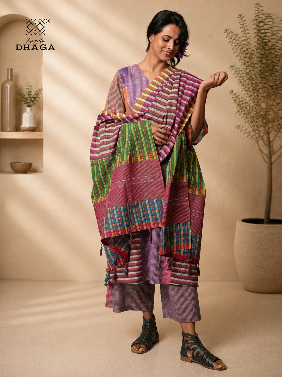 Hand Painted Bird Gamcha Patchwork Dupatta | Handloom Cotton Dupatta with Tassels  (2.5m)- GD022